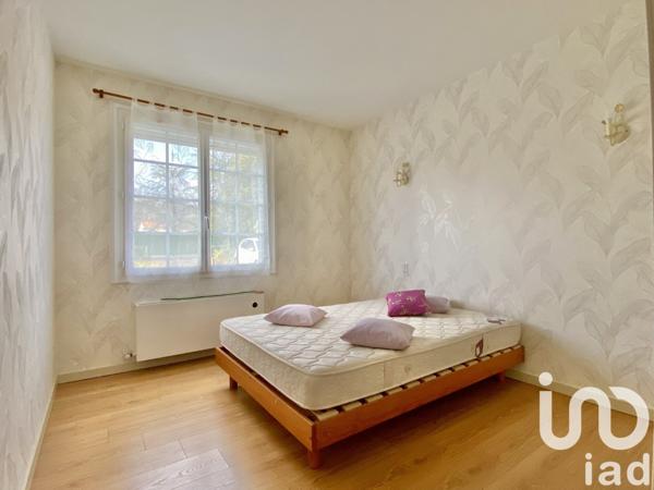 Maison 4 pièces de 100 m² à Vouvant (85120)