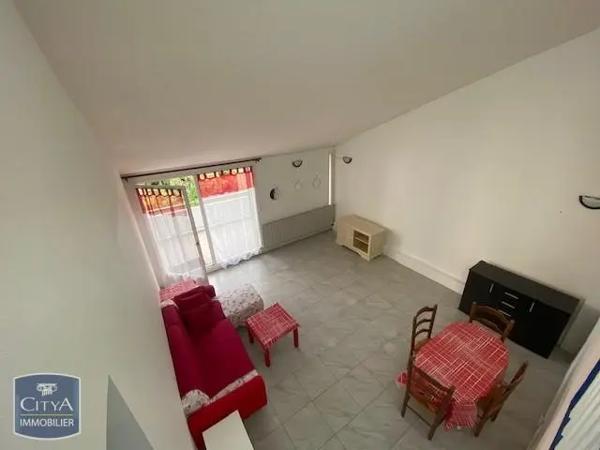 Appartement à louer 4 pièces 104.31m² Poitiers (86000)
