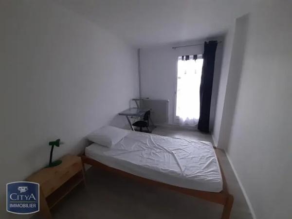 Appartement à louer 4 pièces 104.31m² Poitiers (86000)