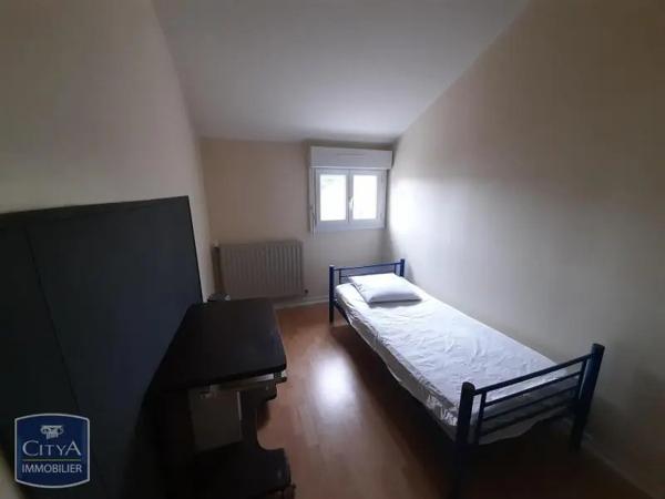 Appartement à louer 4 pièces 104.31m² Poitiers (86000)