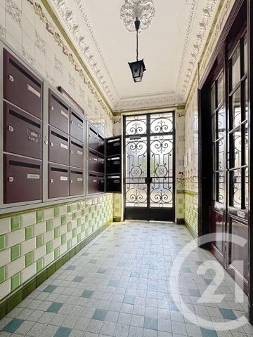 Appartement F3 à vendre  3 pièces - 65 m2 ST DENIS - 93