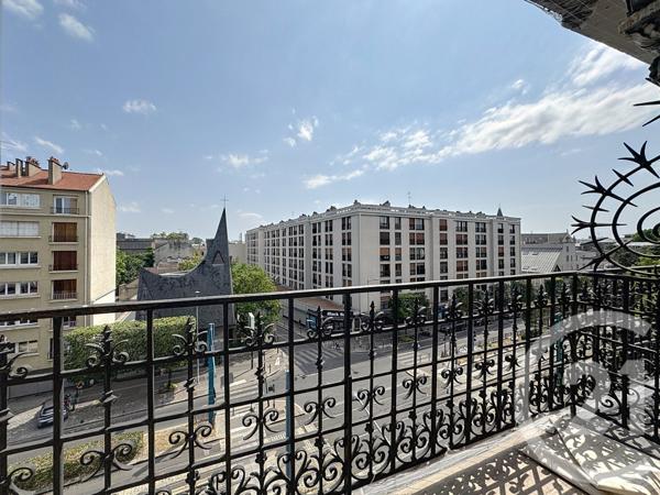 Appartement F3 à vendre  3 pièces - 65 m2 ST DENIS - 93