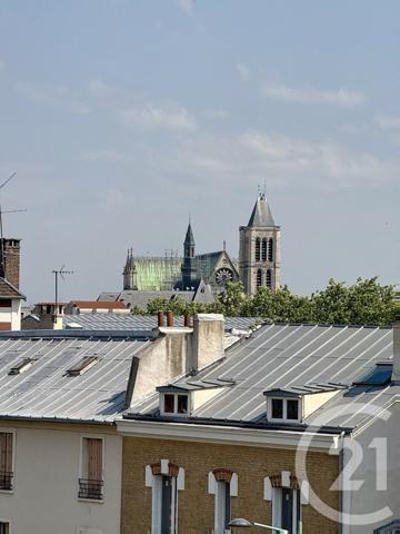Appartement F3 à vendre  3 pièces - 65 m2 ST DENIS - 93