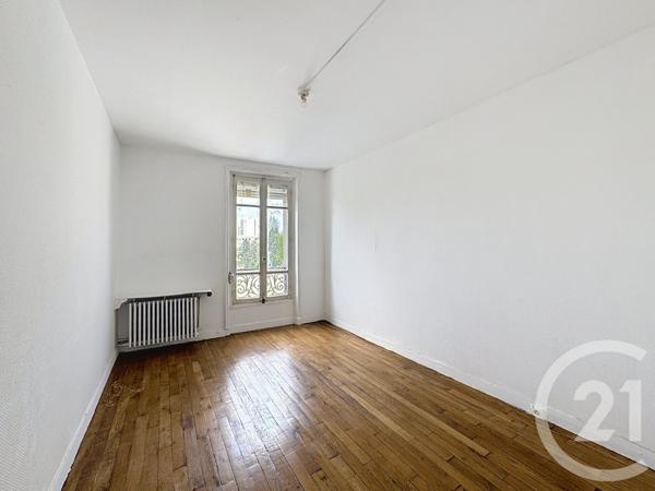 Appartement F3 à vendre  3 pièces - 65 m2 ST DENIS - 93