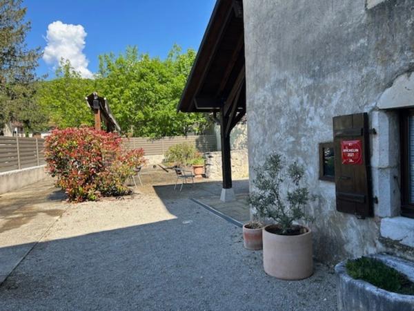 Fonds de commerce à vendre secteur Divonne (01) Restaurant Cadre champêtre