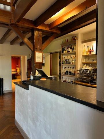 Fonds de commerce à vendre secteur Divonne (01) Restaurant Cadre champêtre