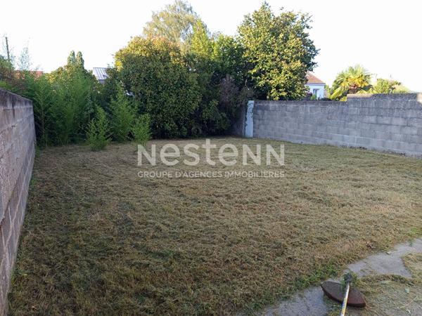 Nantes Bout des pavés - Exclusivité ! En vente, maison d'architecte de 2005, plain pied 2 chambres, garage, jardin clos. A deux pas des petits commerces et du Tram.
