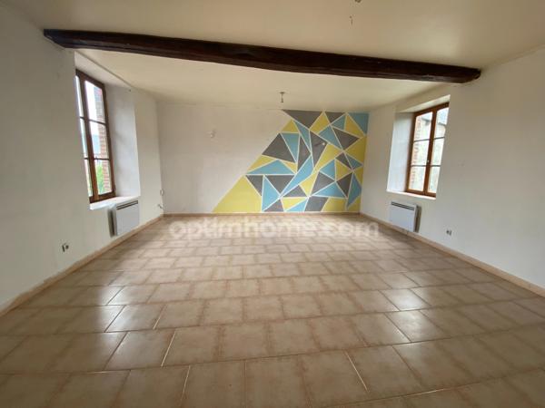 vente d un ensemble immobilièr de 4 maisons et 1 appartement louer 15 pièces Proche de VERVINS (02)