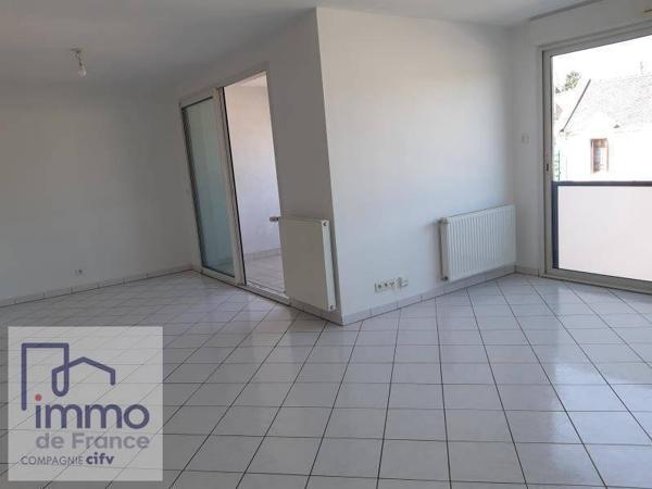 A LOUER ! APPARTEMENT T3 EN PLEIN CENTRE VILLE DE VOIRON