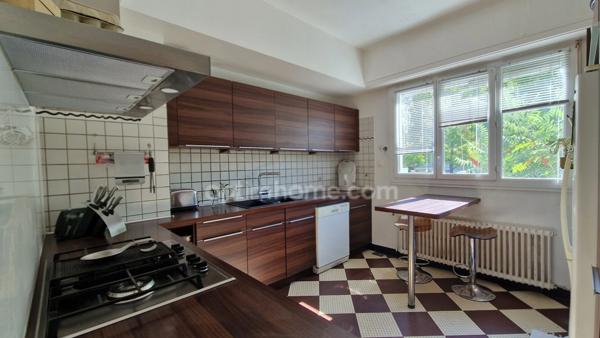 Maison 5 chambres 1000 m2 de terrain MERIGNAC Capeyron