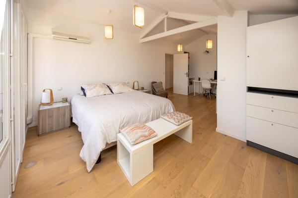 Villa avec vue dégagée – Charme et élégance au rendez-vous