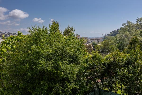 Villa avec vue dégagée – Charme et élégance au rendez-vous