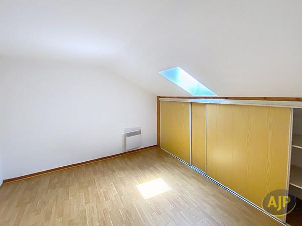 Appartement à vendre Lesparre Medoc - 3 pièces, 67m² avec 2 chambre(s) à 77 000€ - AJP Lesparre Immobilier