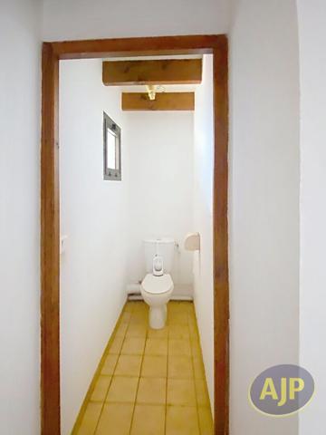 Appartement à vendre Lesparre Medoc - 3 pièces, 67m² avec 2 chambre(s) à 77 000€ - AJP Lesparre Immobilier
