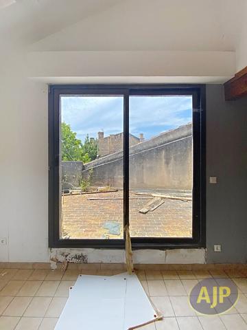 Appartement à vendre Lesparre Medoc - 3 pièces, 67m² avec 2 chambre(s) à 77 000€ - AJP Lesparre Immobilier