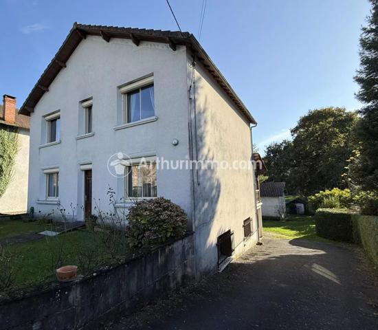 Vente Maison 7 pièces 153 m2 à Neuvic