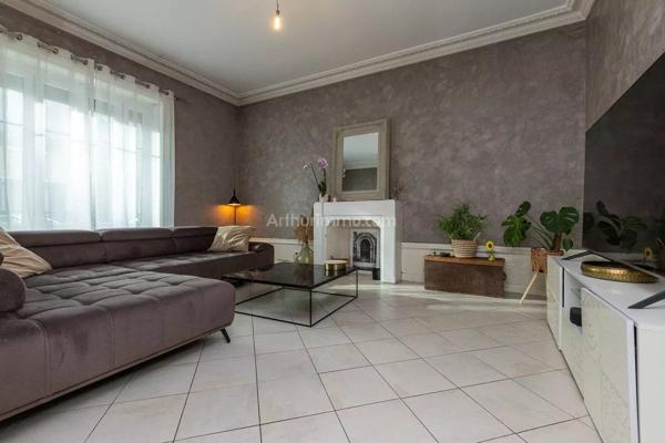 Vente Maison 9 pièces 237 m2 à Morestel