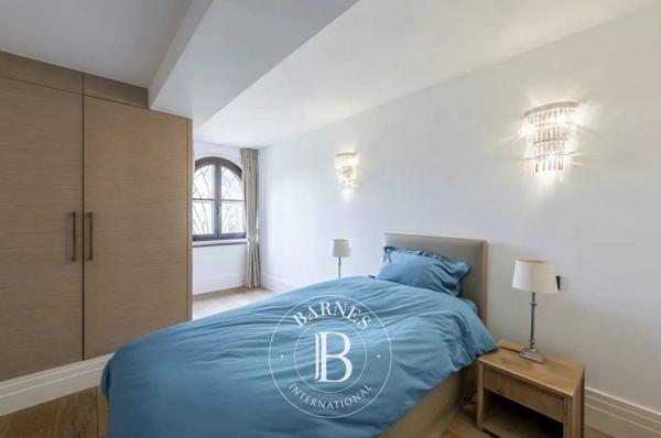 Vallauris, Villa 4 Chambres -  250 m² à vendre