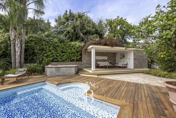 Vallauris, Villa 4 Chambres -  250 m² à vendre