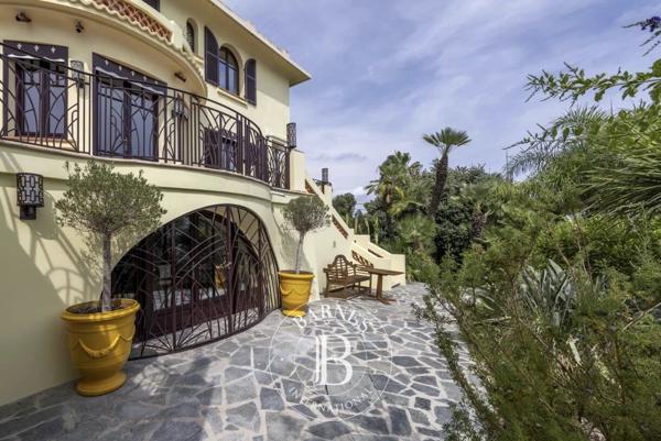 Vallauris, Villa 4 Chambres -  250 m² à vendre