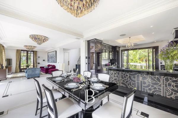 Vallauris, Villa 4 Chambres -  250 m² à vendre