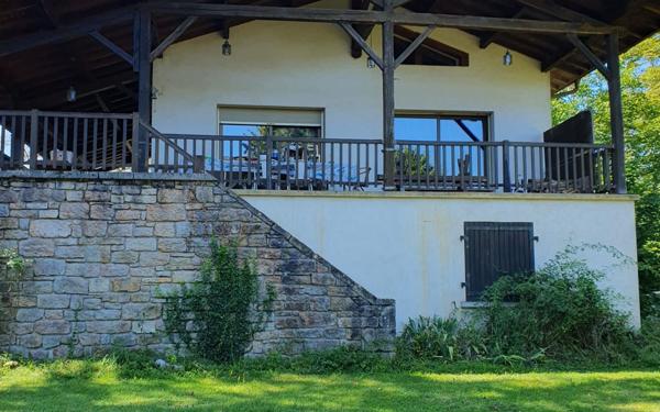 Maison à vendre    4 pièces • 138 m2 Simandre-sur-Suran