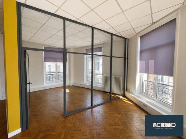 Bureaux à louer – 130 m² – Proximité immédiate de la gar