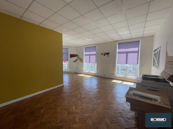 Bureaux à louer – 130 m² – Proximité immédiate de la gar