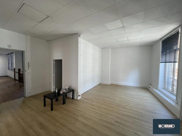 Bureaux à louer – 130 m² – Proximité immédiate de la gar