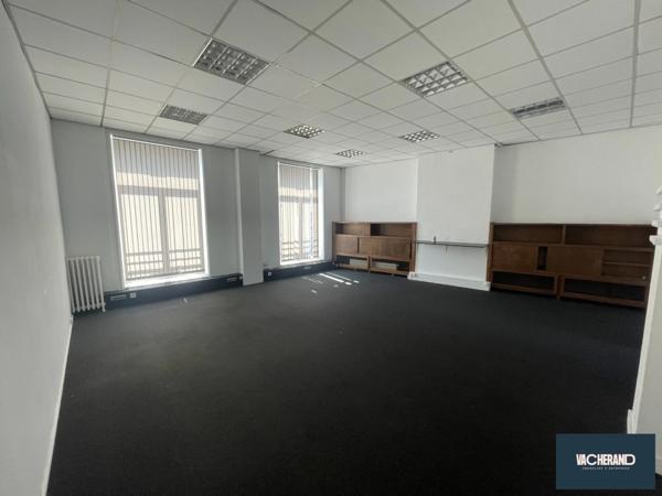 Bureaux à louer – 130 m² – Proximité immédiate de la gar