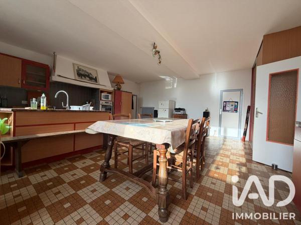Maison à vendre 6 pièces 163 m² Segré-en-Anjou Bleu