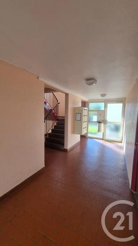 Appartement T4 à vendre  4 pièces - 74,78 m 2   CAUDEBEC LES ELBEUF  - 76