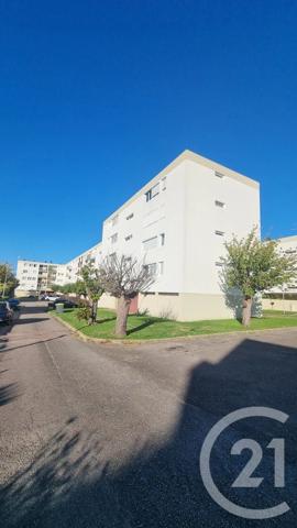 Appartement T4 à vendre  4 pièces - 74,78 m 2   CAUDEBEC LES ELBEUF  - 76
