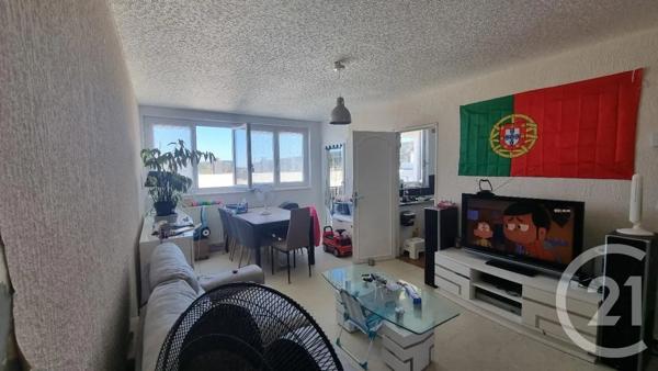 Appartement T4 à vendre  4 pièces - 74,78 m 2   CAUDEBEC LES ELBEUF  - 76