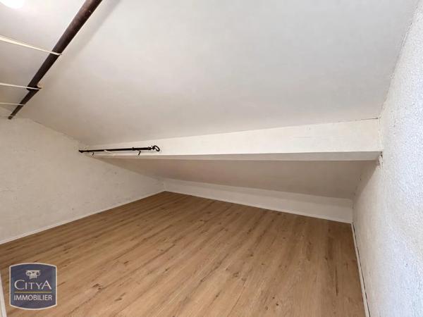 Maison à louer 4 pièces 105m² Charnay-lès-Mâcon (71850)