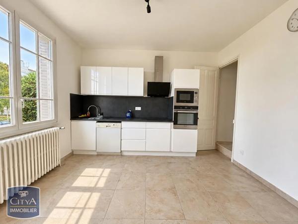Maison à louer 4 pièces 105m² Charnay-lès-Mâcon (71850)