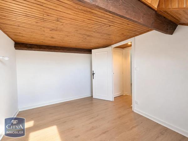 Maison à louer 4 pièces 105m² Charnay-lès-Mâcon (71850)