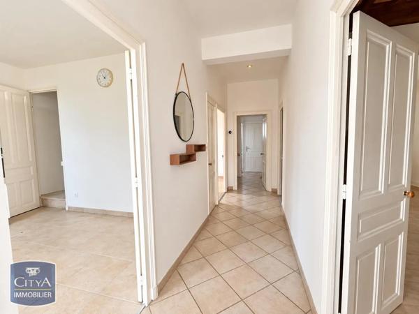 Maison à louer 4 pièces 105m² Charnay-lès-Mâcon (71850)