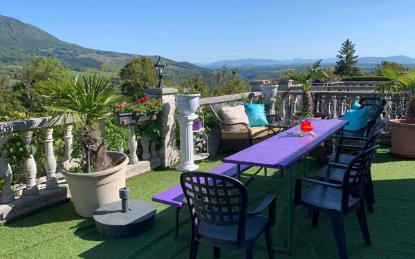 Maison à vendre    4 pièces •  Châtillon-en-Michaille