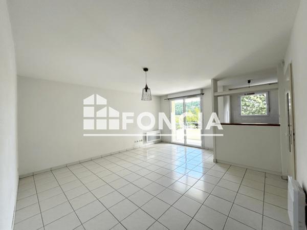 Location Appartement 2 pièces 44.17 m² - RUE TOLSTOI Agen 47000