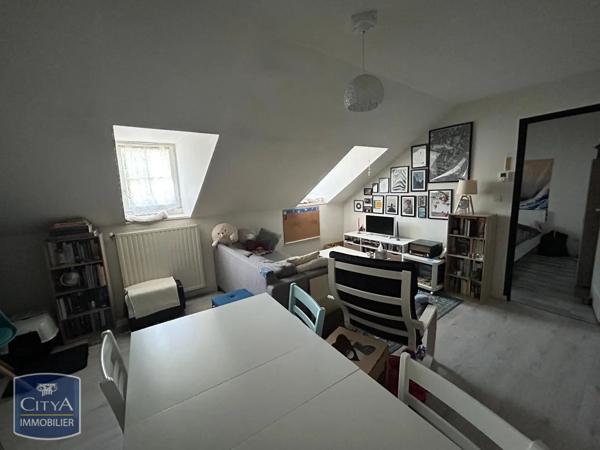 Appartement à louer 2 pièces 46.02m² Charleville-Mézières (08000)
