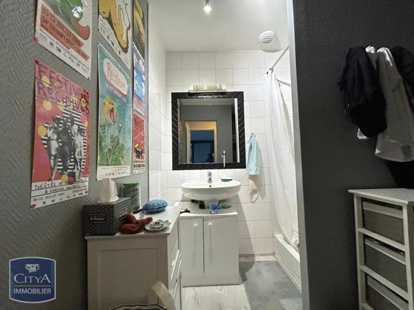 Appartement à louer 2 pièces 46.02m² Charleville-Mézières (08000)