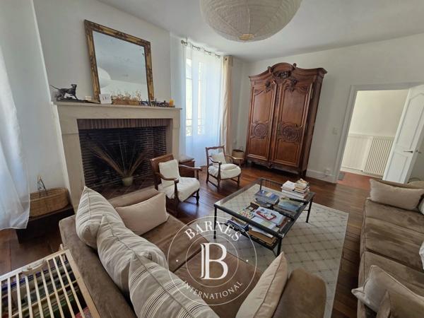 Bourges, Maison de ville 4 Chambres -  174 m² à vendre