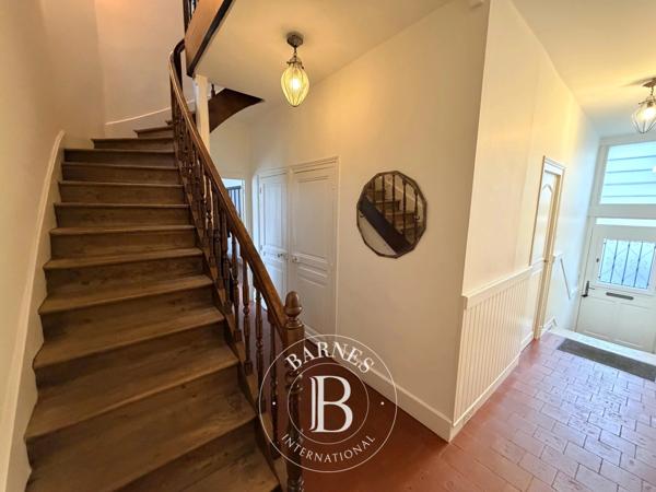 Bourges, Maison de ville 4 Chambres -  174 m² à vendre