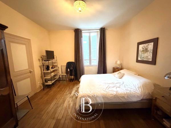 Bourges, Maison de ville 4 Chambres -  174 m² à vendre