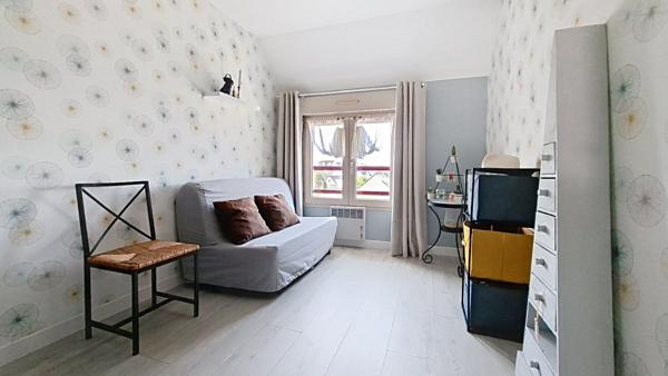 Appartement traversant avec ascenseur - Dernier étage - Angers (Saint-Lazare / Place Bichon)