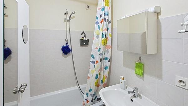 Appartement traversant avec ascenseur - Dernier étage - Angers (Saint-Lazare / Place Bichon)