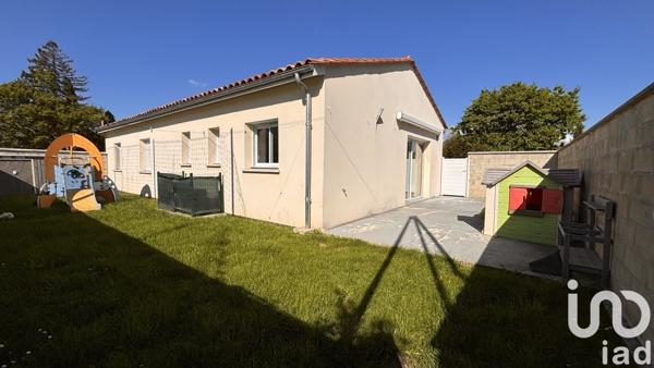 Maison 4 pièces de 118 m² à Saint-Caprais-de-Bordeaux (33880)