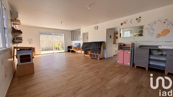 Maison 4 pièces de 118 m² à Saint-Caprais-de-Bordeaux (33880)