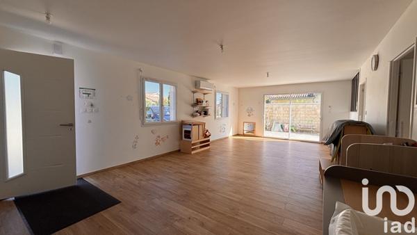 Maison 4 pièces de 118 m² à Saint-Caprais-de-Bordeaux (33880)